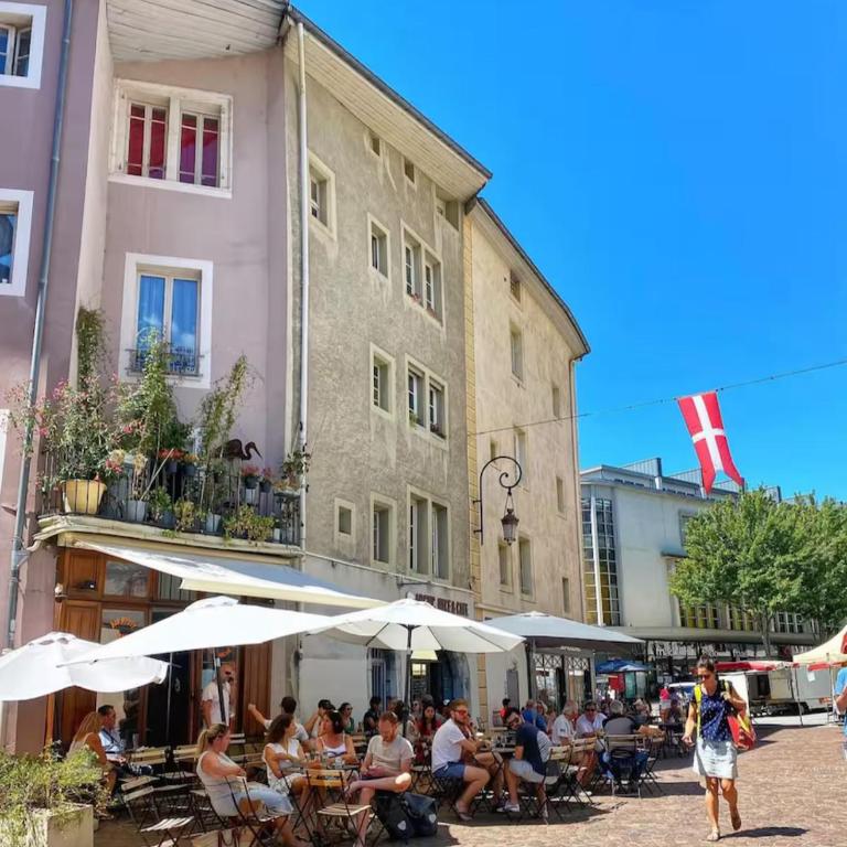 Sweet Home - Cocon élégant, balcon, vue montagnes & parking privé - One-Bedroom Apartment - 24