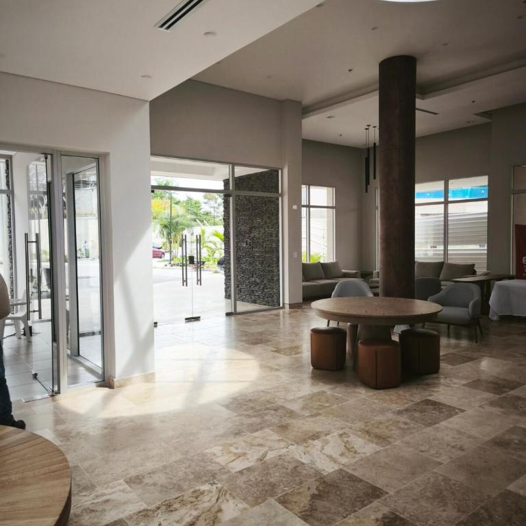 Modern suite steps from the sea - One-Bedroom Apartment - 21