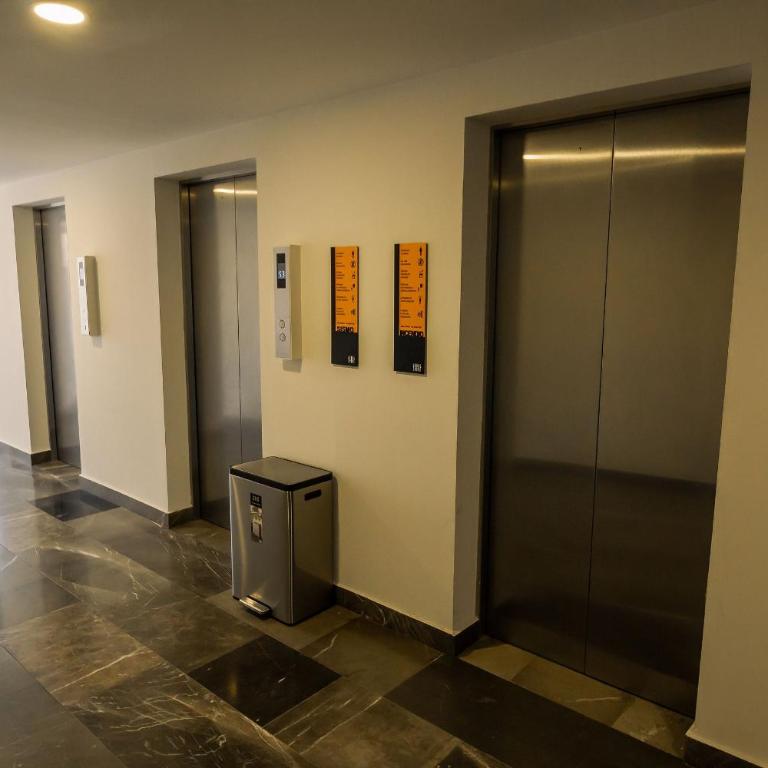 Apartment A/C, GYM, Cafeteria | Telmex Auditorium - Apartment with City View - 90
