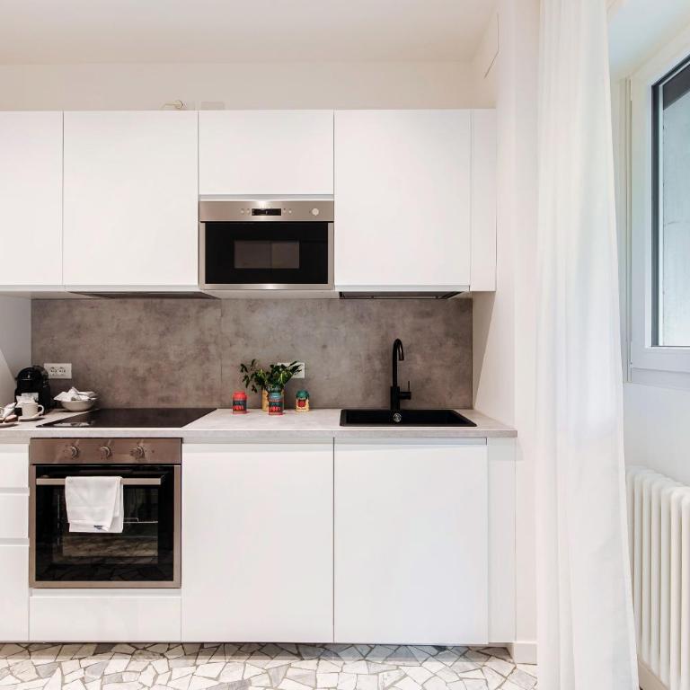Heritage - by MyHomeInComo - Appartamento con 2 Camere da Letto e Balcone - 11