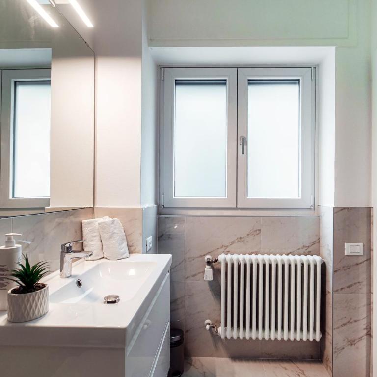 Heritage - by MyHomeInComo - Appartamento con 2 Camere da Letto e Balcone - 28