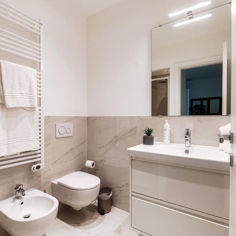 Heritage - by MyHomeInComo - Appartamento con 2 Camere da Letto e Balcone - 38