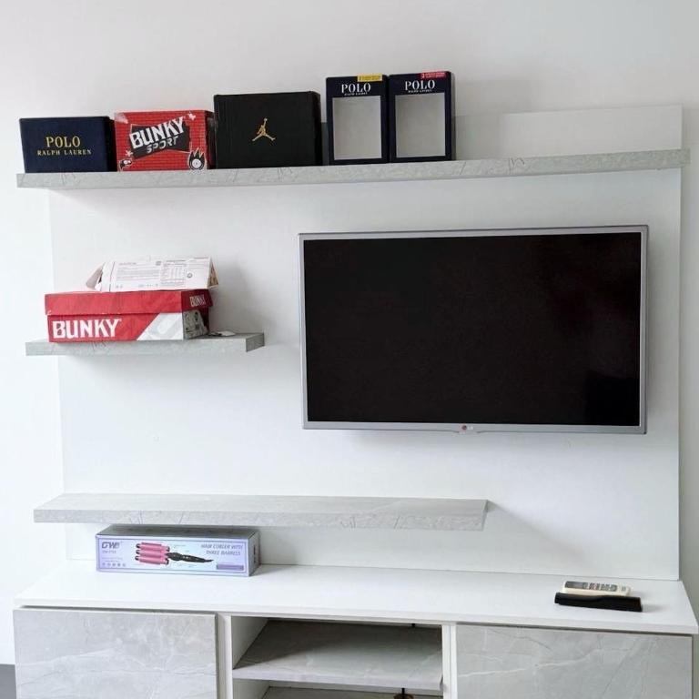 Casa con piscina, zona BBQ y seguridad privada - Villa - 13