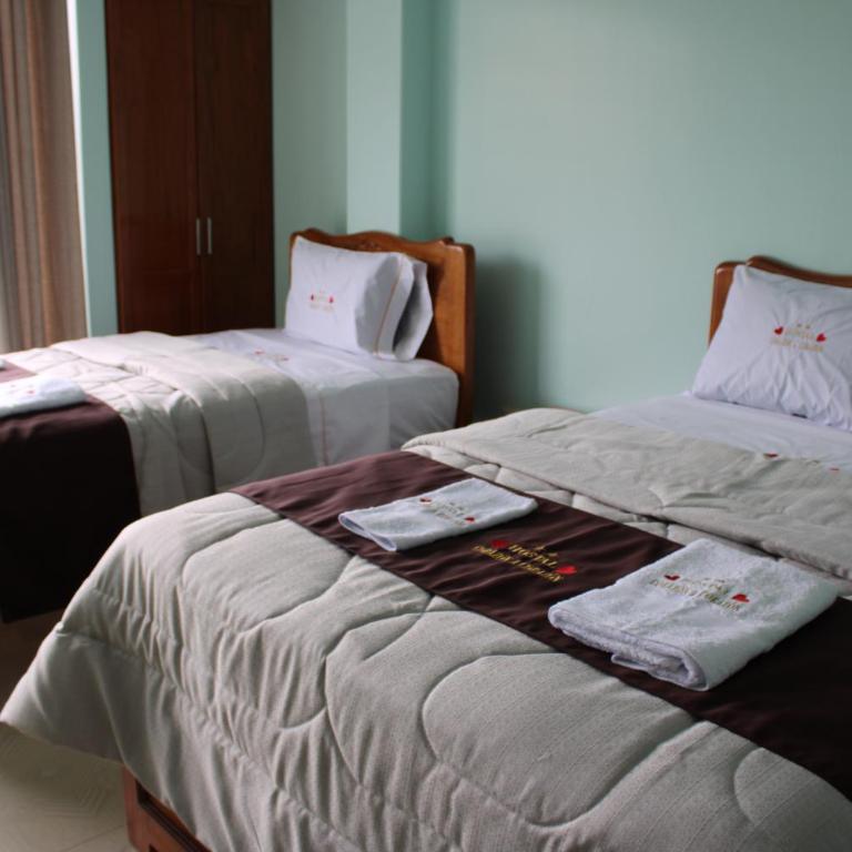 Hostal Corazon A Corazon - Double Room with Balcony (2 Adults + 1 Child) - 6