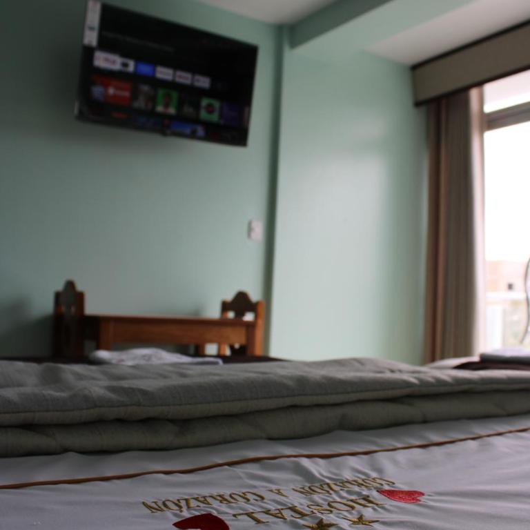 Hostal Corazon A Corazon - Double Room with Balcony (2 Adults + 1 Child) - 4