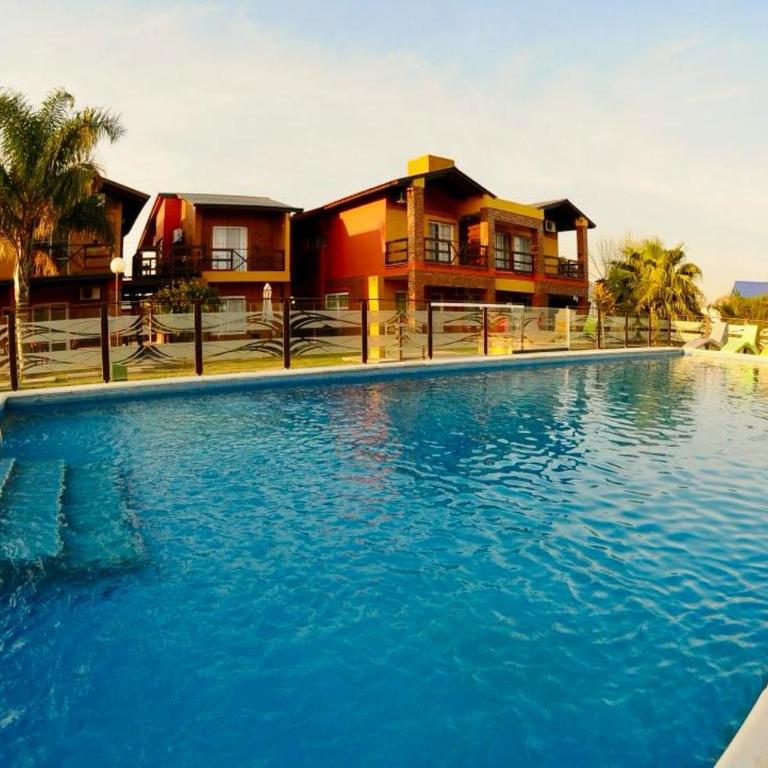 Descansa en Nueva Andalucía- Departamento con pileta y quincho en Miramar - Two-Bedroom Apartment - 2