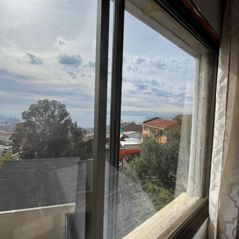 Pieza con vista panoramica a Valparaiso - Single Room with Sea View - 3