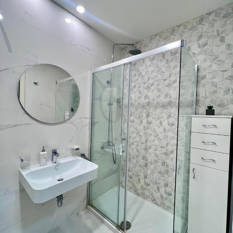 White Homes Apartments • Central Point - Deluks Apartman s 1 Spavaćom Sobom - 7
