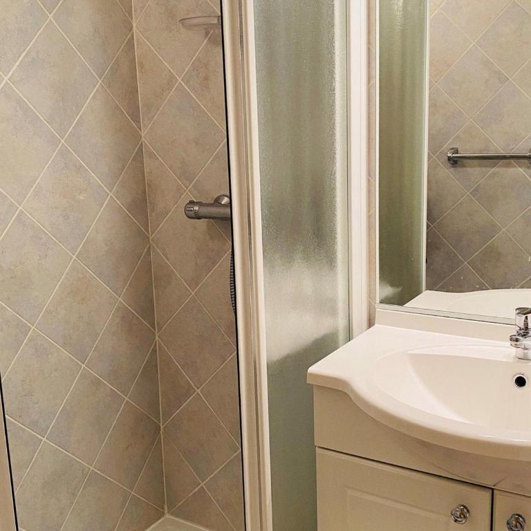 2 pièces 4 personnes, terrasse et balcon, à Valloire - FR-1-263-615 - Appartamento - 5