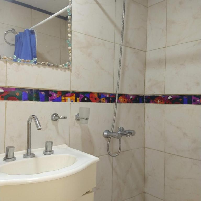 Departamento tres ambientes - Two-Bedroom Apartment - 1