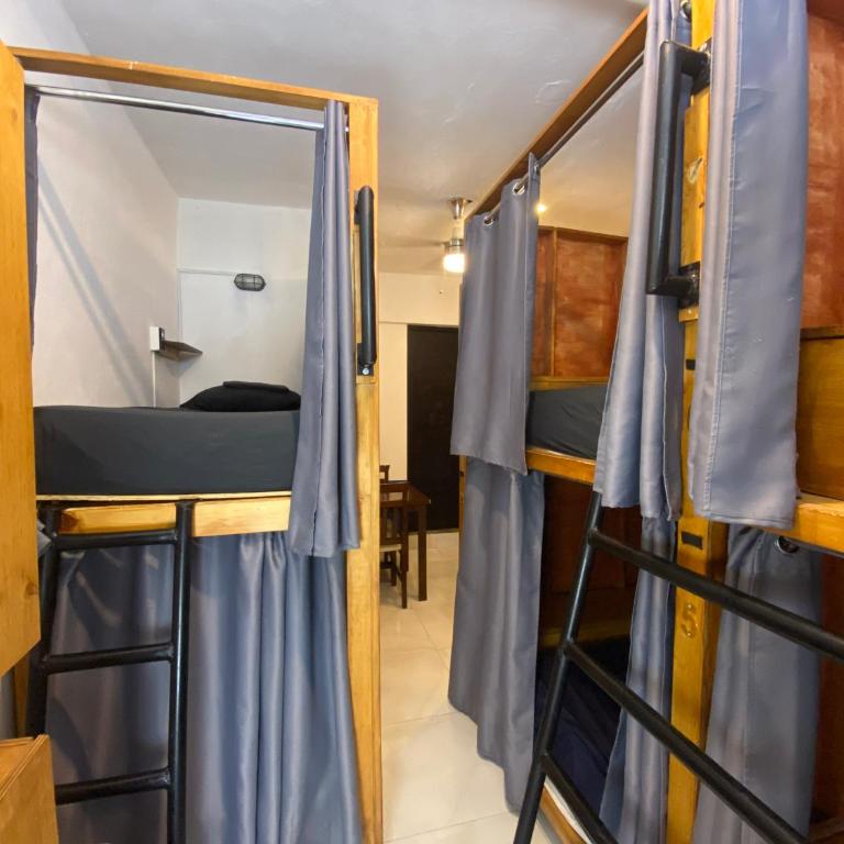 Maui Hostels Playa del Carmen - Bed in 6-Bed Mixed Dormitory Room - 6