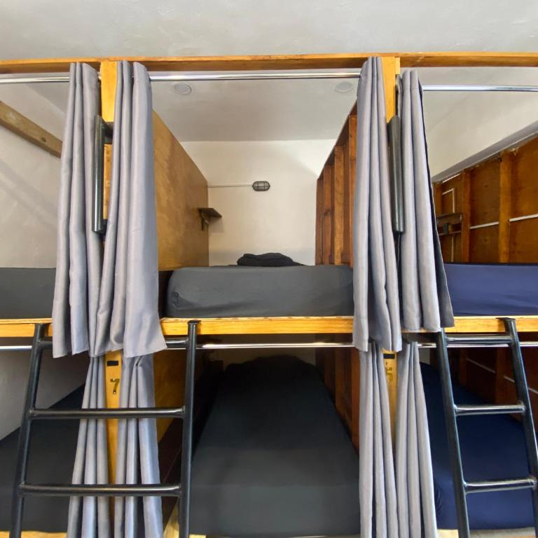 Maui Hostels Playa del Carmen - Bed in 8-Bed Mixed Dormitory Room - 8