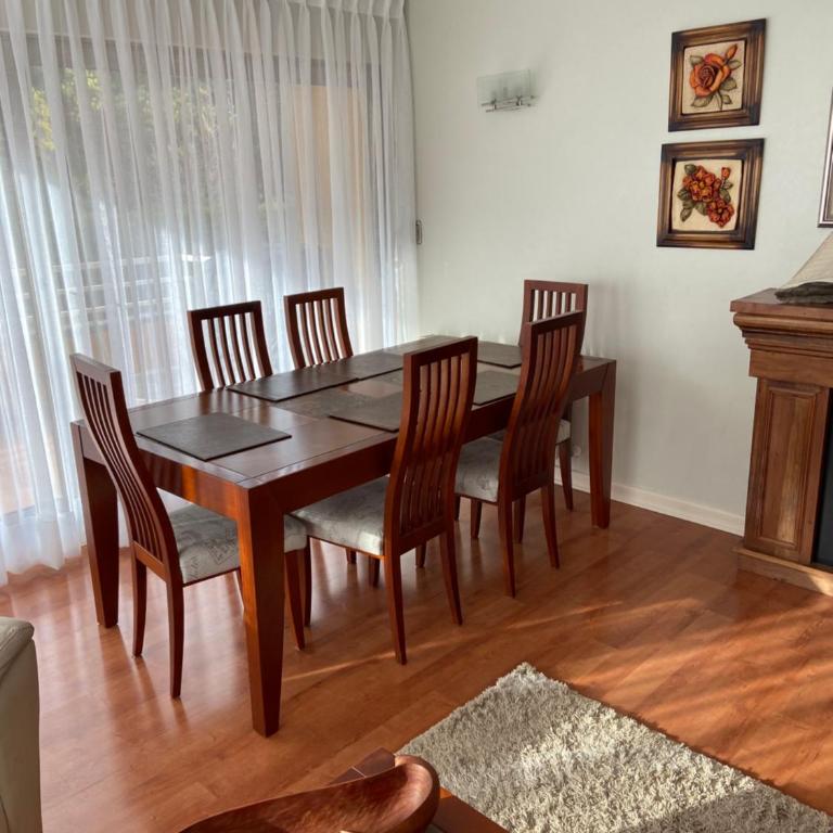 Departamento a orilla de Playa Grande Pucon, acceso directo al lago - Apartment - 5