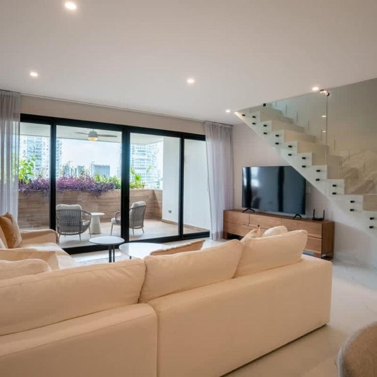 Luxury Penthouse with Private Rooftop - Apartment - 12