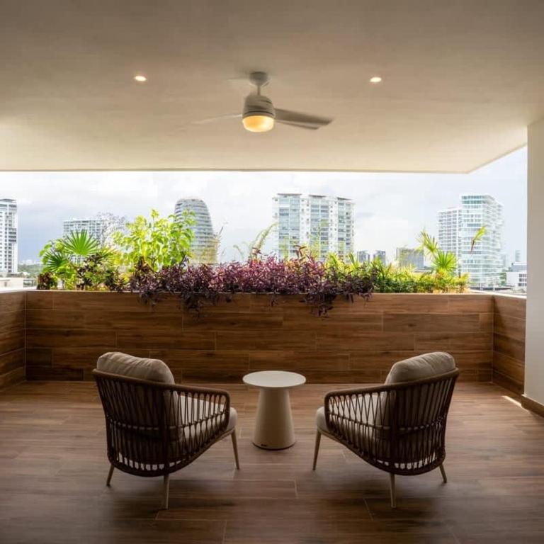 Luxury Penthouse with Private Rooftop - Apartment - 20