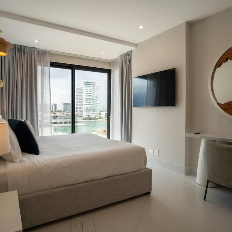 Luxury Penthouse with Private Rooftop - Apartment - 27