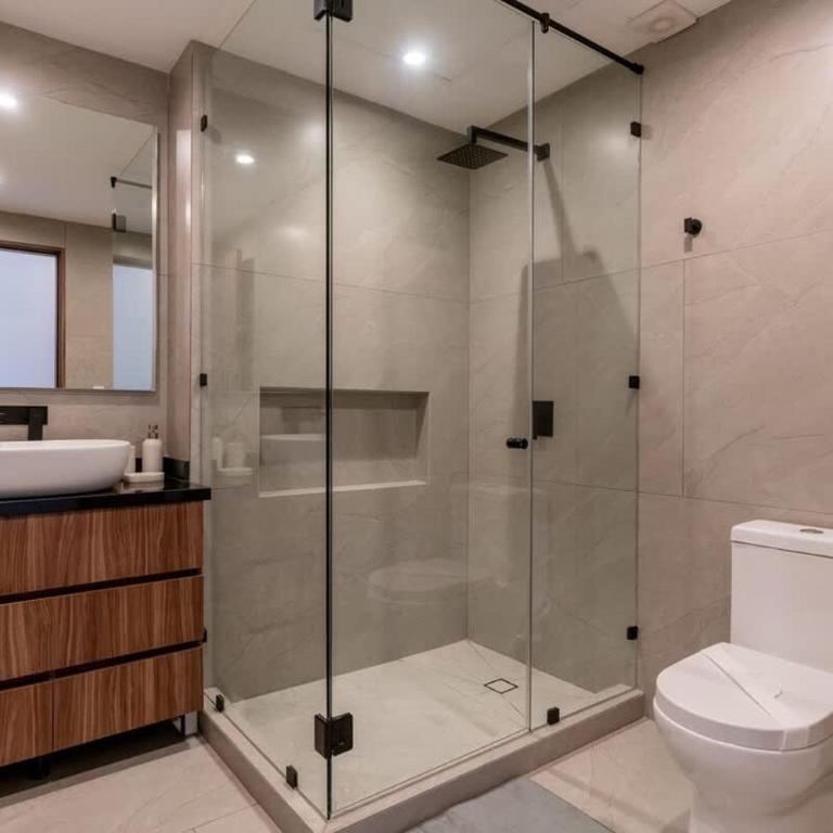 Luxury Penthouse with Private Rooftop - Apartment - 41