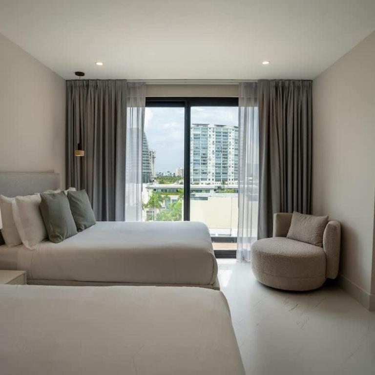 Luxury Penthouse with Private Rooftop - Apartment - 31