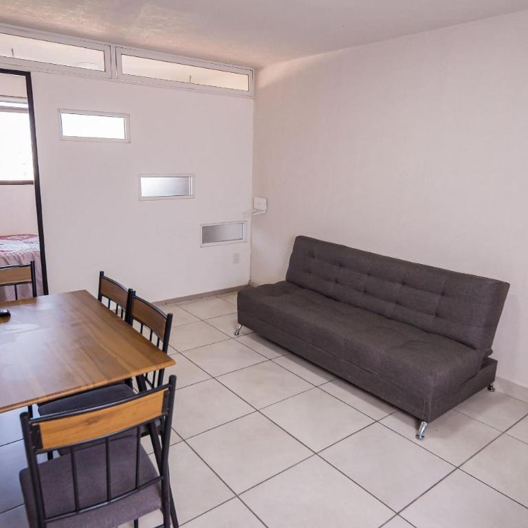 Alojamiento céntrico cerca de H. Civil, CUCS, IMSS - Apartamento - 2