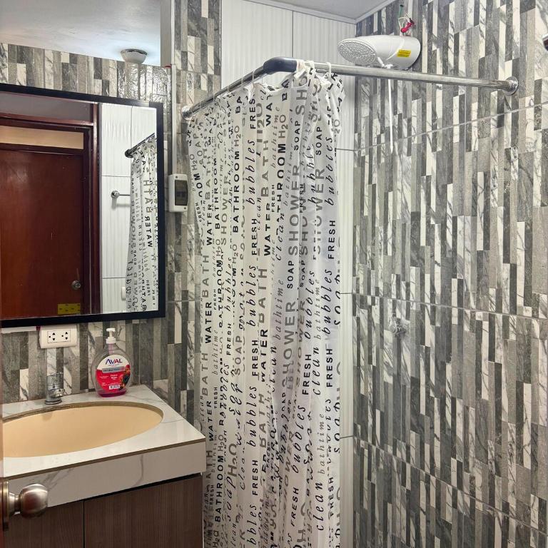 Depto en 1re piso independiente - Apartamento de 1 dormitorio - 10