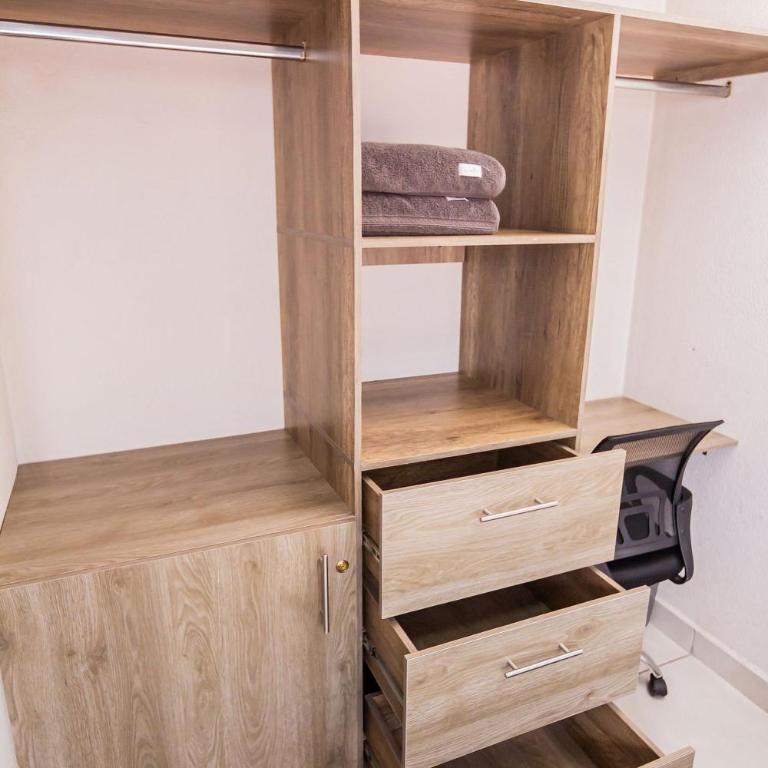 Alojamiento céntrico cerca de H. Civil, CUCS, IMSS - Apartamento - 17