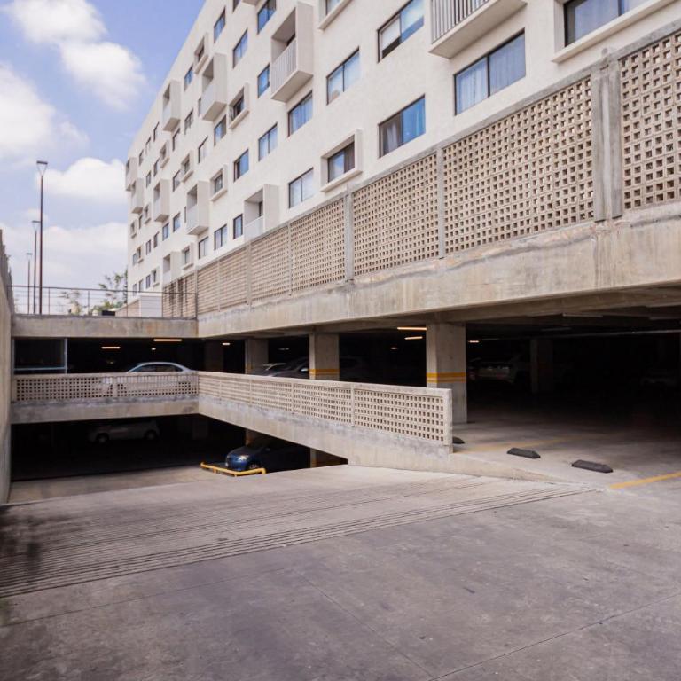 Alojamiento céntrico cerca de H. Civil, CUCS, IMSS - Apartamento - 62