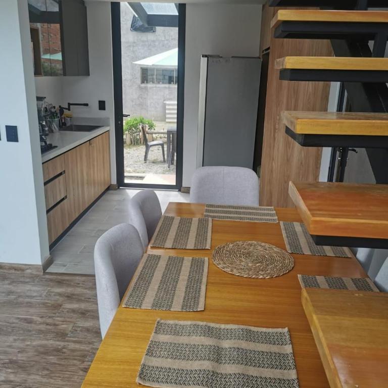 Loft moderno con jacuzzi - One-Bedroom Villa - 15