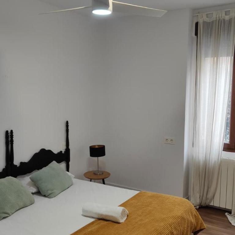 Amplio alojamiento centro barrio del Oeste - Apartment - 22