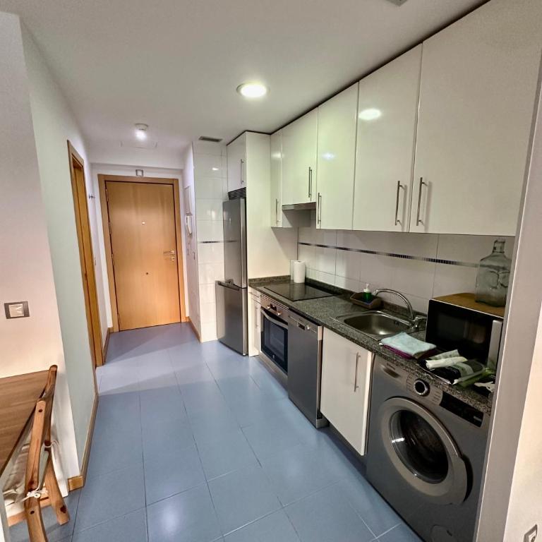 Modern apartment Near city center, Airport, Metro - Apartamento Deluxe de 1 dormitorio - 5