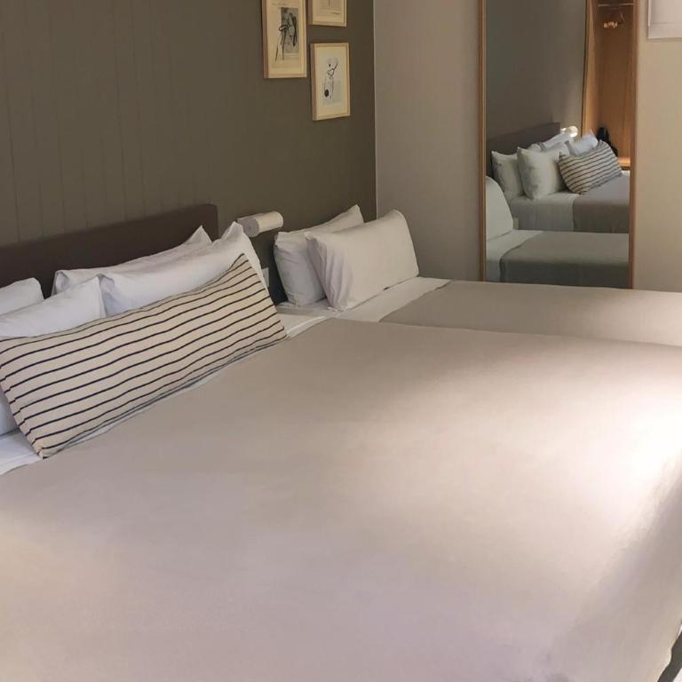 Hotel Casa Teva Barcelona - Design Triple Room - 2