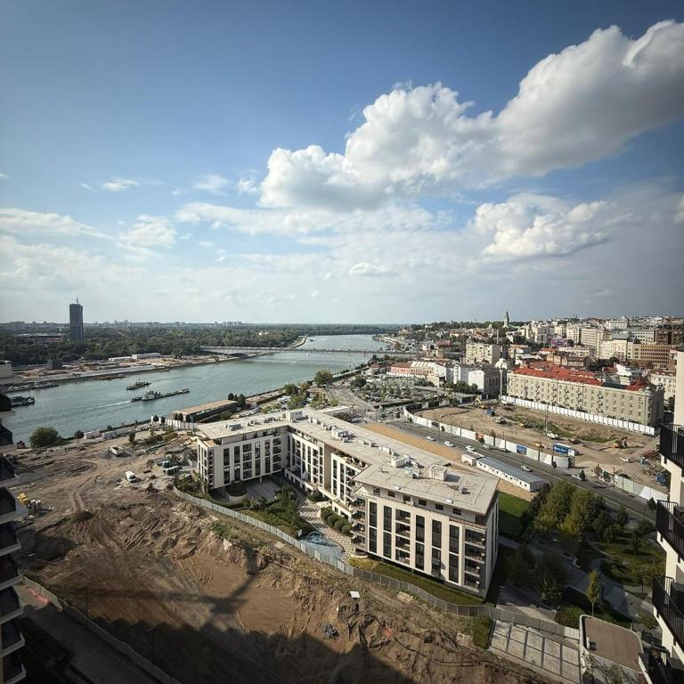 Penthouse with River View BW - Three-Bedroom Apartment with Water View - 35