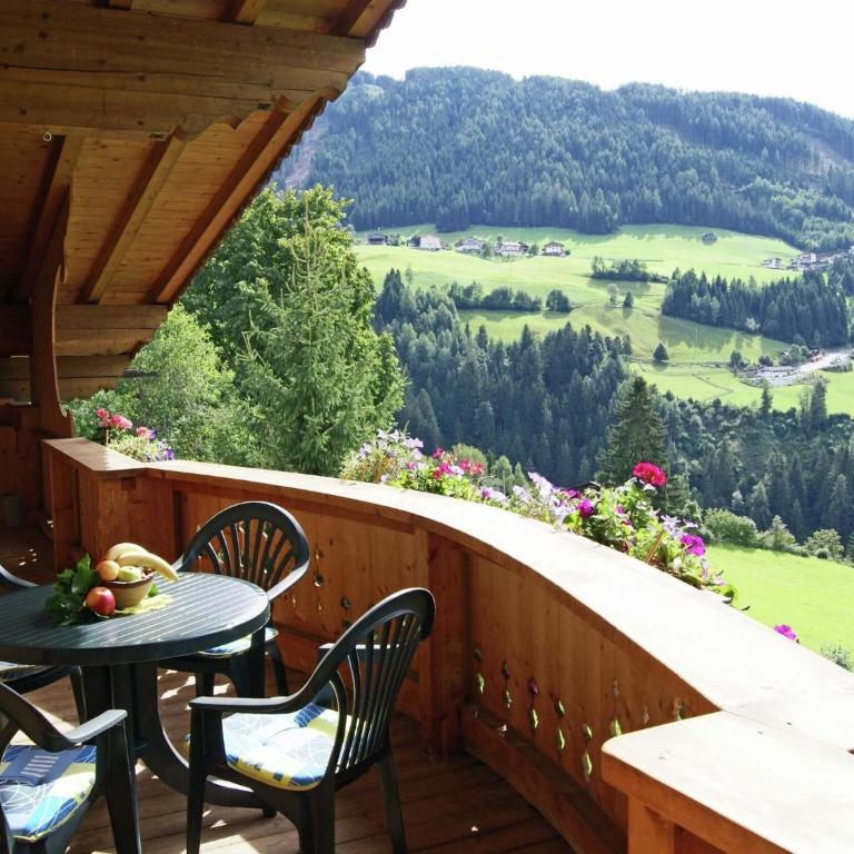 Apartment Zell am Ziller near Ski Arena - Two-Bedroom Apartment - 2