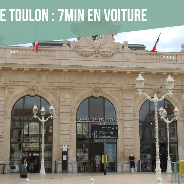 Le Regimbaud - Ideal Famille - Amis - PRO - Terrasse - Calme - Lumineux - WIFI - Jardin - Plage à 2km - Proche Centre Ville, Gare, Commerces - Parking Privé & GRATUIT - Apartment mit Terrasse - 31