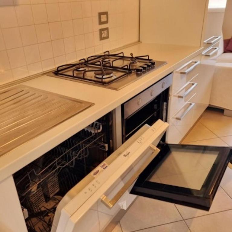 Fully equipped apartment with shared pool - Appartamento - 6
