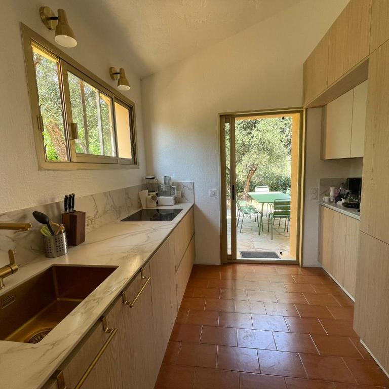 Villa La Baume 10 couchages, piscine, vue mer Le Tignet 06 - Villa avec Piscine Privée - 28
