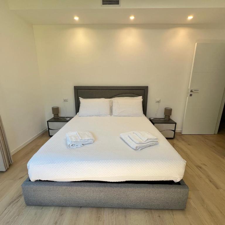 Dreamer House Deluxe - LakeView - Appartamento con 3 Camere da Letto - 17