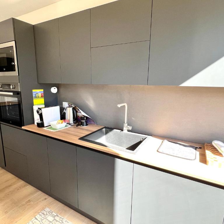 Dreamer House Deluxe - LakeView - Appartamento con 3 Camere da Letto - 12