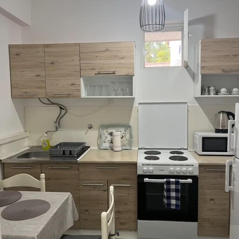 Apartman Nicol - Two-Bedroom Apartment - 9