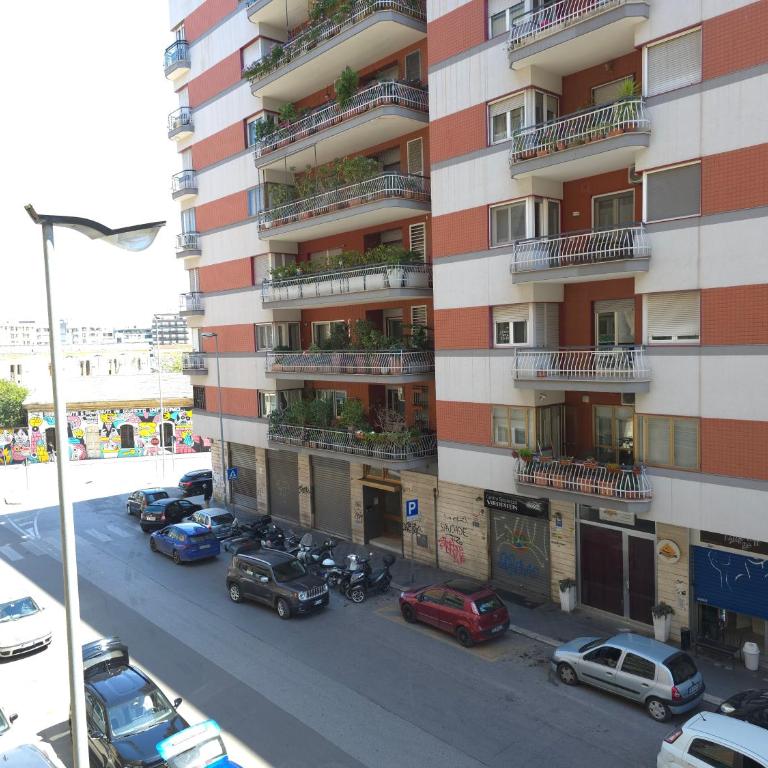 Rose Suites - Bari Stazione - Triple Room - 11