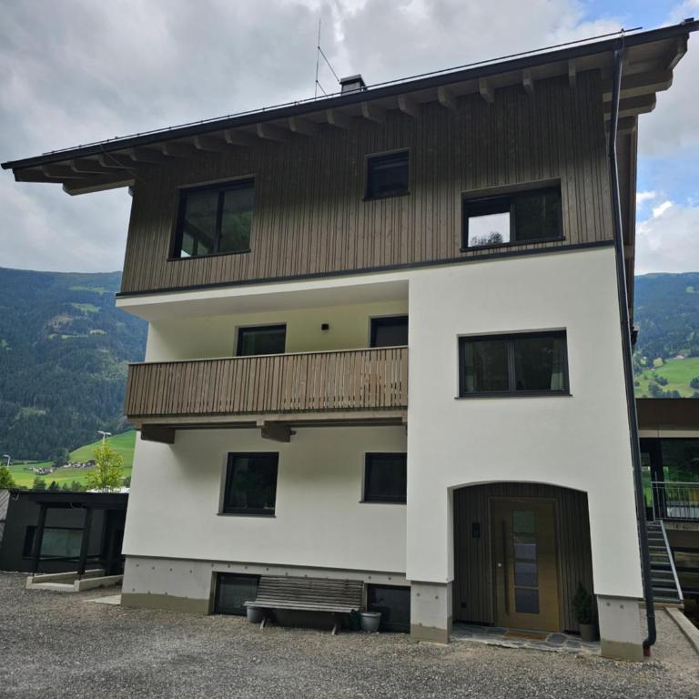 Ferienwohnung Kröll - Apartment mit 2 Schlafzimmern - 56