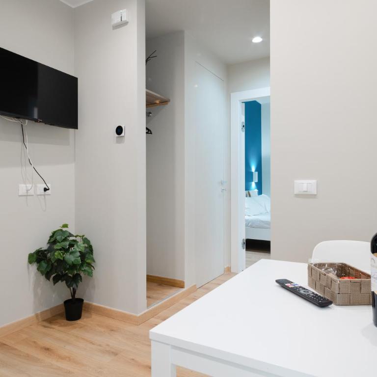 Bari Oberdan Home & Charm - Elegant Apartments - Appartamento con 1 Camera da Letto e Balcone - 8