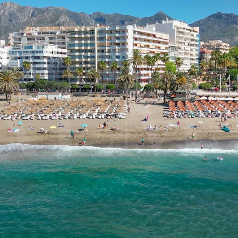 Stylish stay with terrace, pool and parking REMS - Apartamento de 2 dormitorios - 4