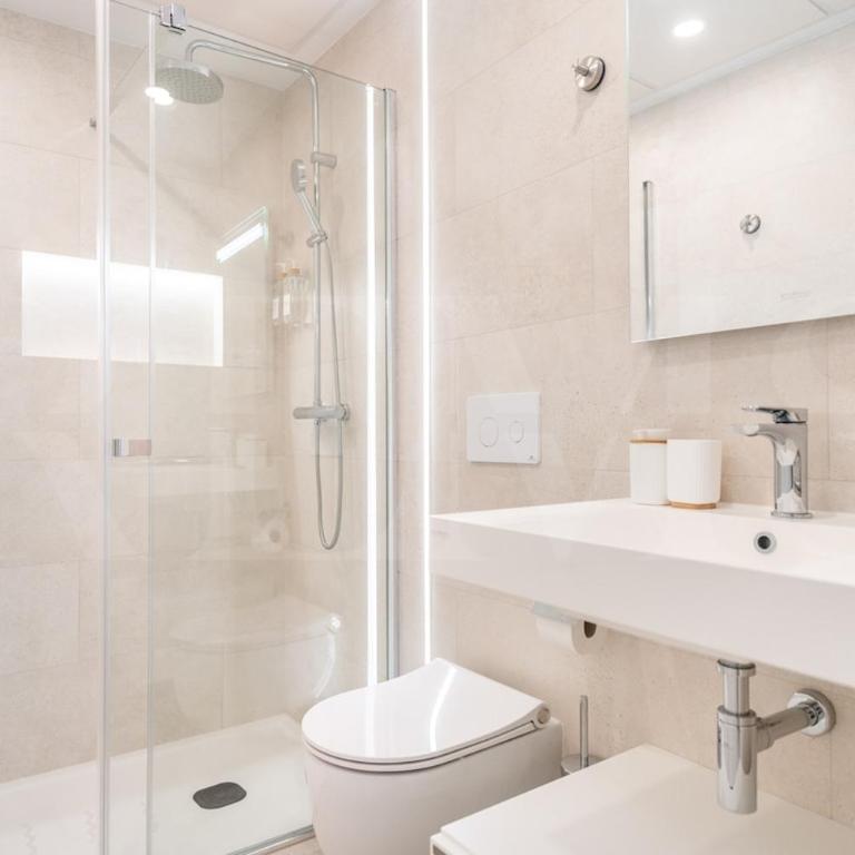 Stylish stay with terrace, pool and parking REMS - Apartamento de 2 dormitorios - 14