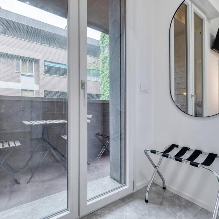 FREE Parking Large Apartment x11 with 4 bathrooms - Apartment - 32