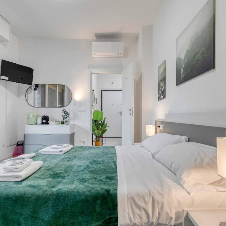 FREE Parking Large Apartment x11 with 4 bathrooms - Apartment - 4