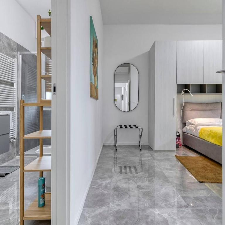 FREE Parking Large Apartment x11 with 4 bathrooms - Apartment - 16