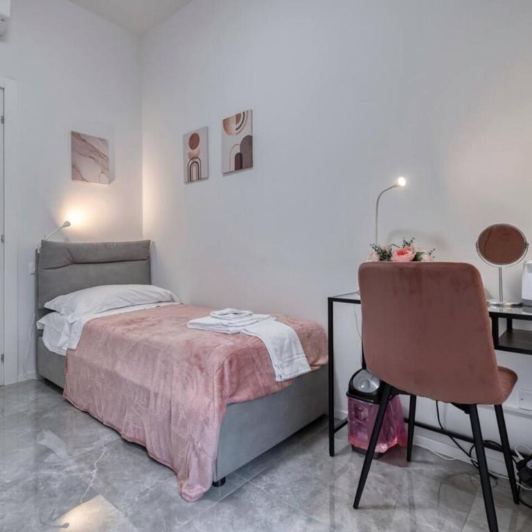 FREE Parking Large Apartment x11 with 4 bathrooms - Apartment - 30