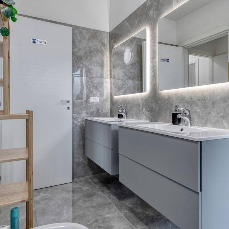 FREE Parking Large Apartment x11 with 4 bathrooms - Apartment - 51