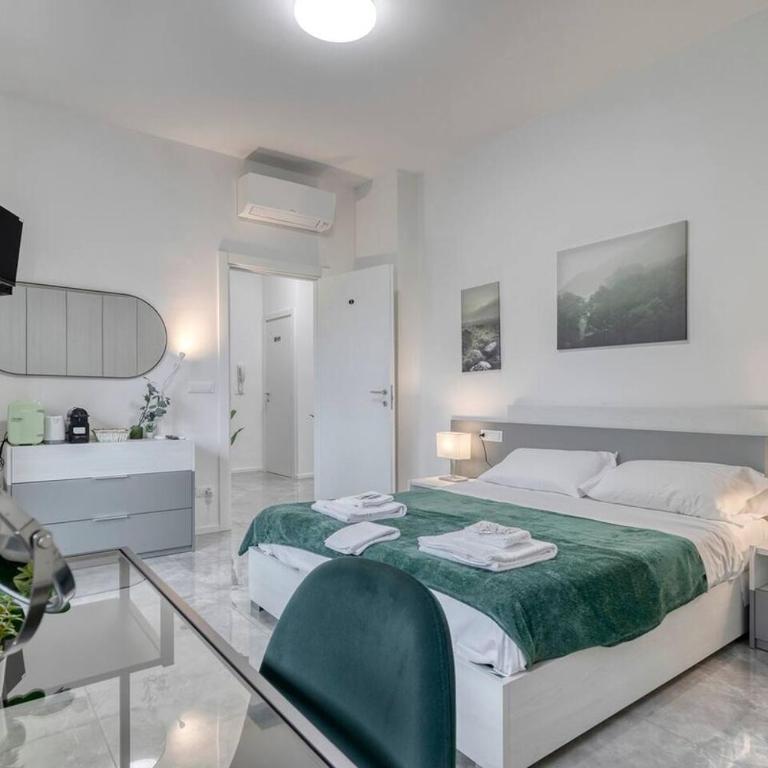 FREE Parking Large Apartment x11 with 4 bathrooms - Apartment - 22