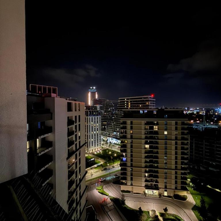 Penthouse with River View BW - Three-Bedroom Apartment with Water View - 10